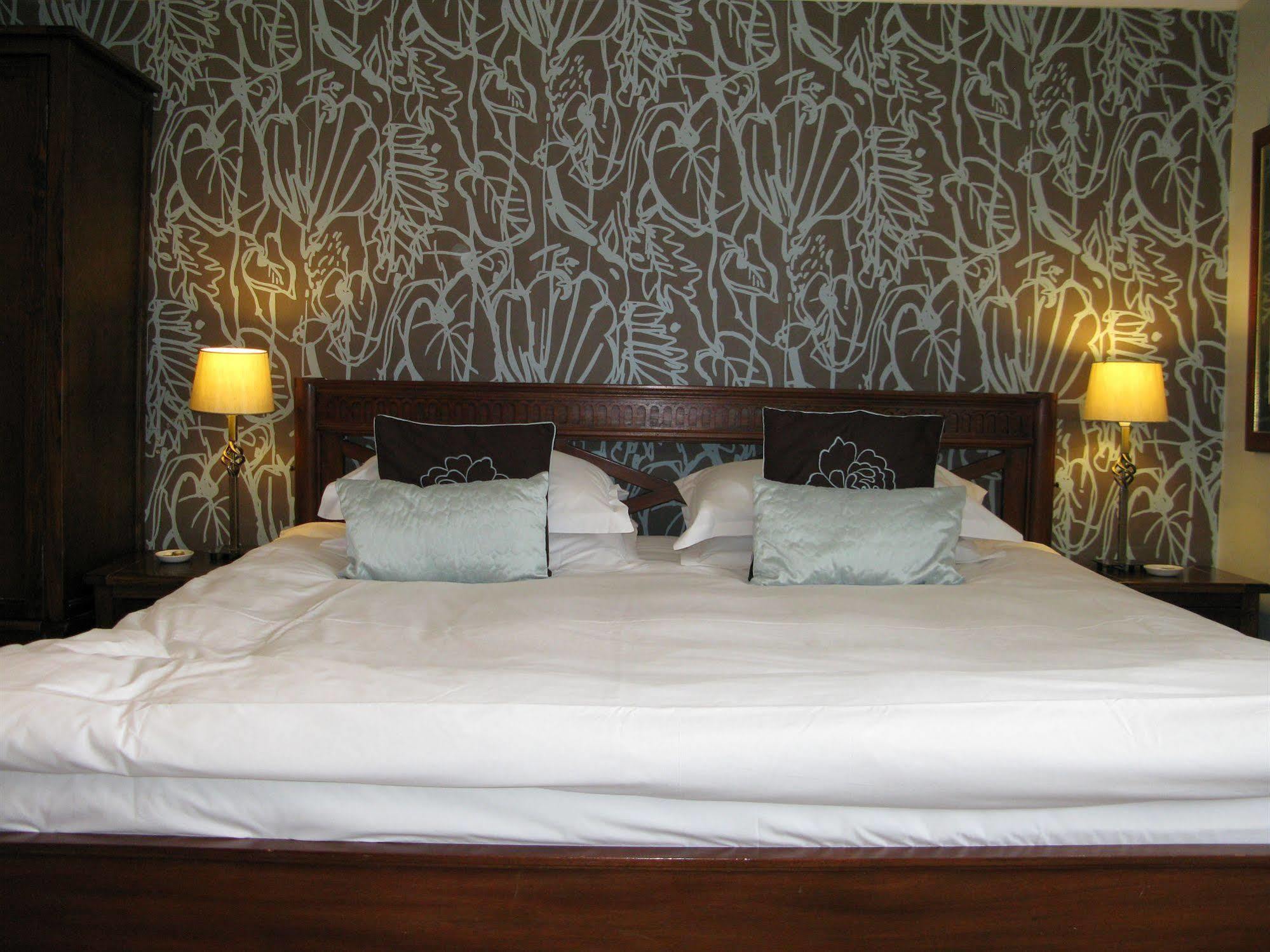 Oyo Lifestyle Hotel Sea Breeze Brighton Exterior foto